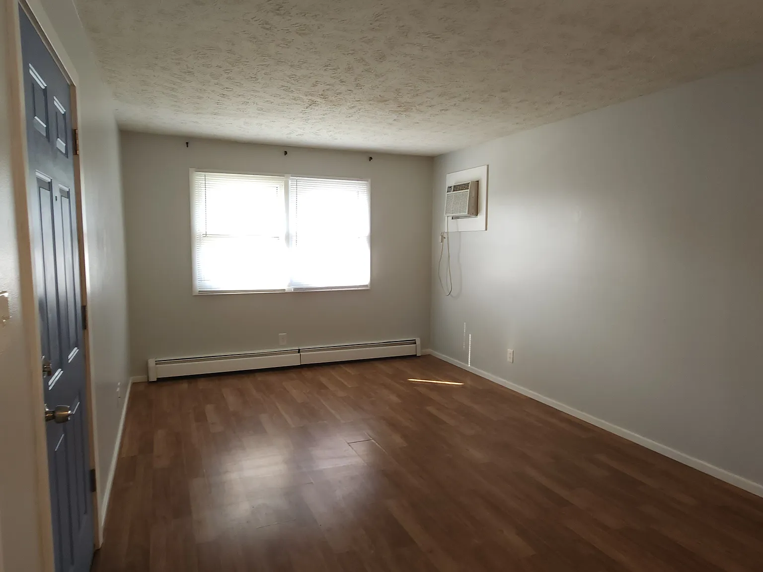 2 bed, 750 sqft, $1,025 — Photo 2