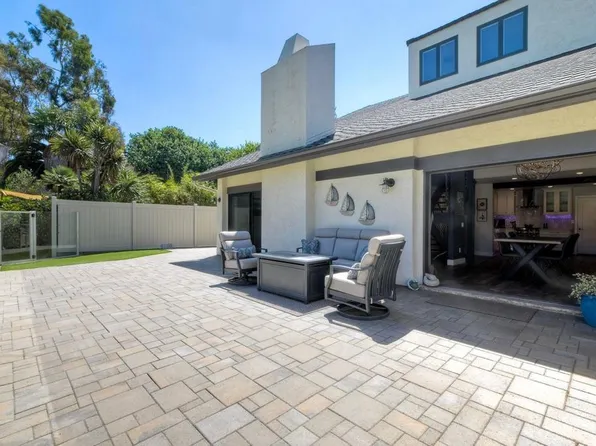 2339 Nicklaus Dr, Oceanside, CA 92056