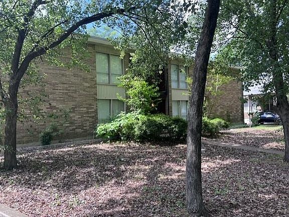 5th image of 955 N Parkway Ave