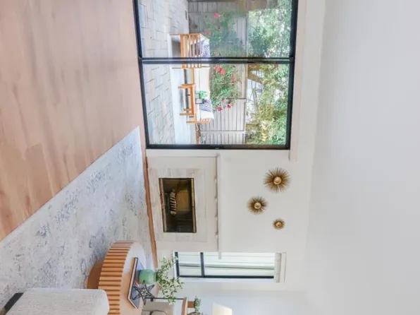 217 Saratoga Ct, Santa Clara, CA 95050