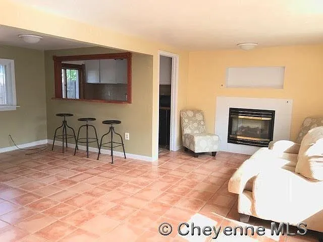 2813 Bent Ave — Photo 3