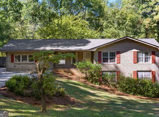119 Hickory Ave, Fayetteville, GA 30215