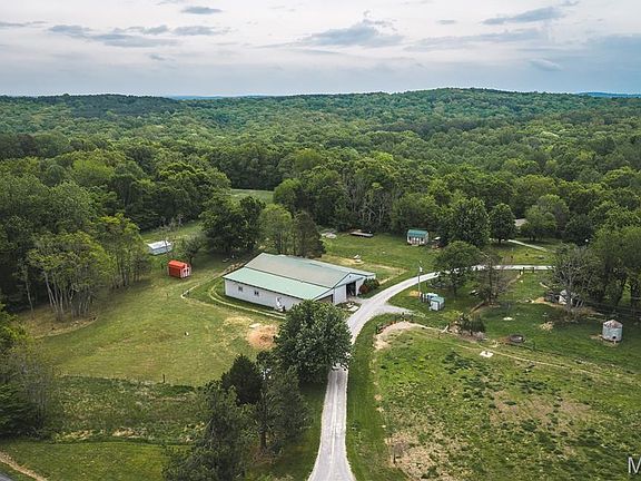 2nd image of 798 Karbers Ridge Rd