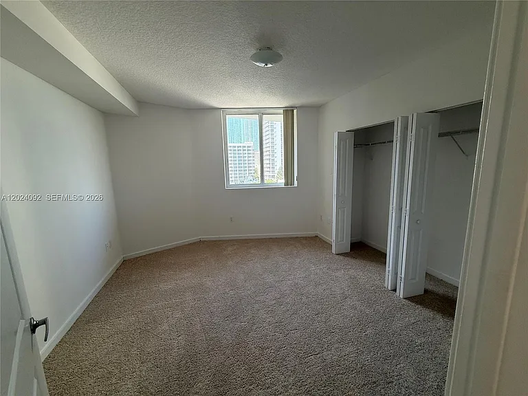 601 NE 23rd St #804 — Photo 13