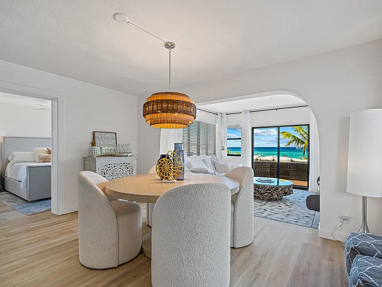 2330 N Ocean Blvd — Photo 30