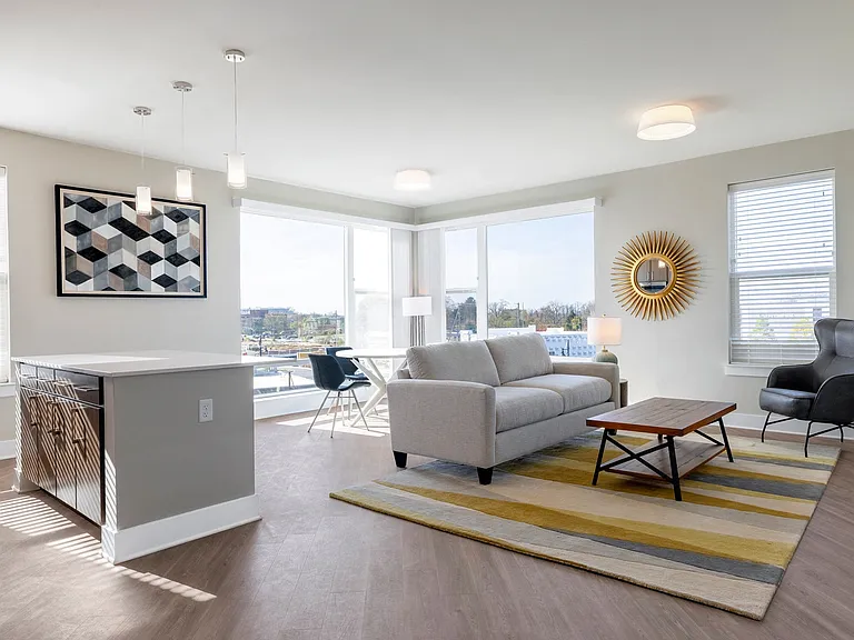 Woodmore Apartments — Photo 9