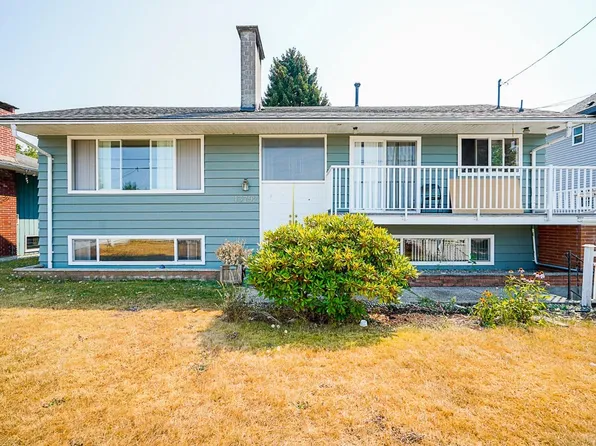 13792 112th Ave, Surrey, BC V3R 2G3