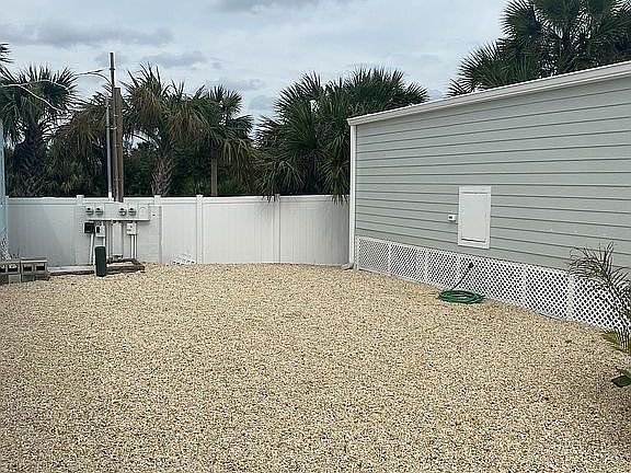 5th image of 2982 N Ocean Shore Blvd