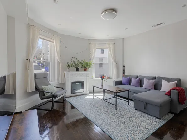 40 Cameron St APT 1, Brookline, MA 02445