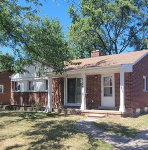 5325 E Thirteen Mile Rd, Warren, MI, 48092