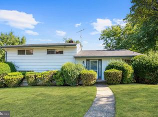 1323 Harden Ln, Pikesville, MD 21208