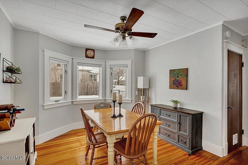 5th image of 37 Hamilton Avenue
