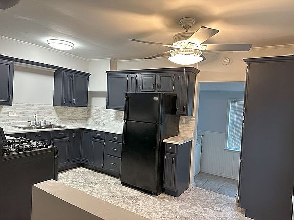 3rd image of 417 N Prospect Dr