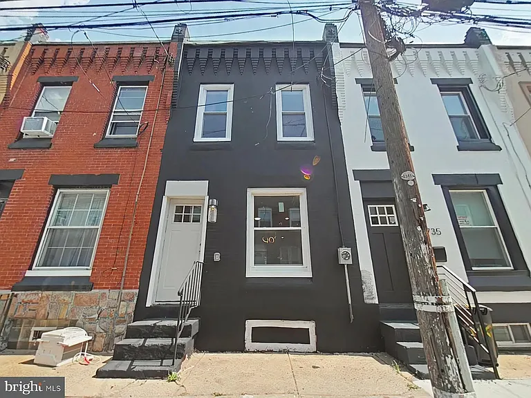 1743 N Stillman St — Photo 3