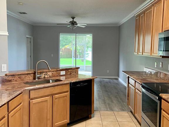 3rd image of 5806 Indigo Crossing Dr