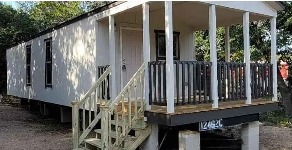 1st image of 2713 Cory Ln