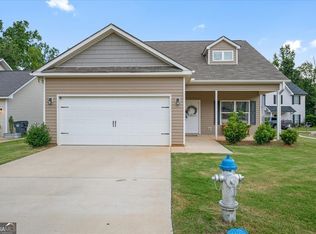 317 Cypress Dr, Gray, GA 31032