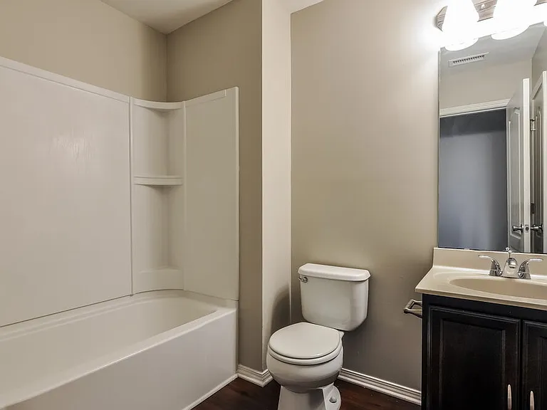 535 Kerriann Ln — Photo 13
