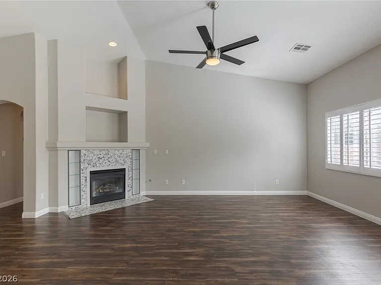 4029 Genoa Dr — Photo 6