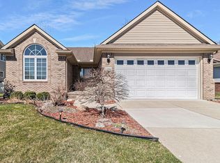 33004 Audreys Way, Westland, MI
