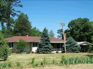 5724 Julian Baugh Rd, Lula, GA 30554