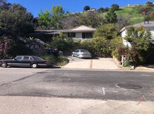 4043 Woodcliff Rd, Sherman Oaks, CA 91403