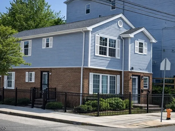 586 15Th Ave, Newark City, NJ 07103