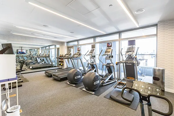 Rented by Keller Williams NYC | media 29