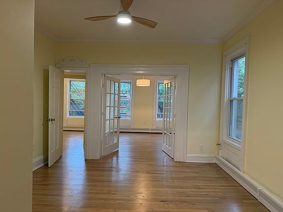 3rd image of 18 Erie St APT 2