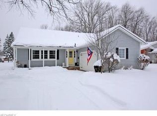 4142 Shelley Dr, North Olmsted, OH