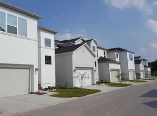 403 Yale Oaks Ln, Houston, TX 77076