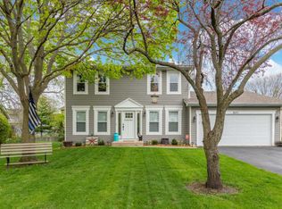 371 Tanoak Ct, Bartlett, IL