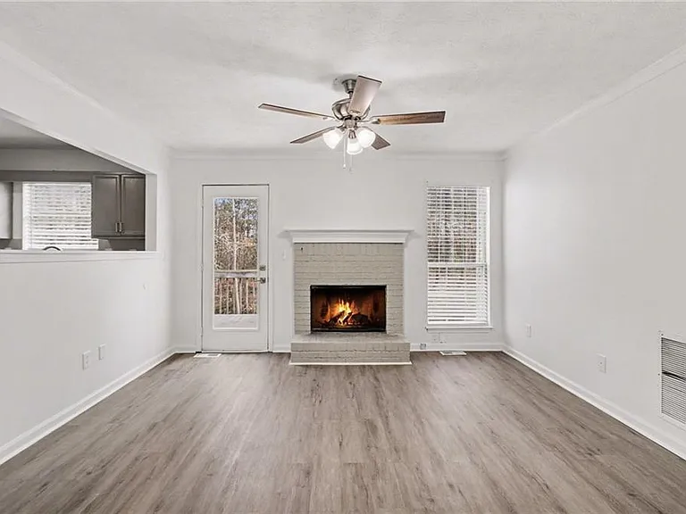 7797 Mountain Creek Way — Photo 4