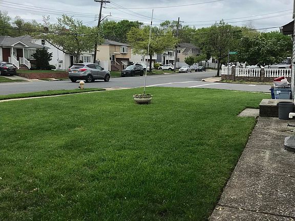 3rd image of 151 Gibson Ave