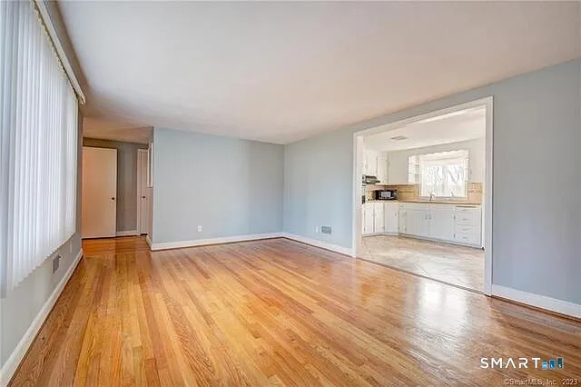 104 Clinton St — Photo 8