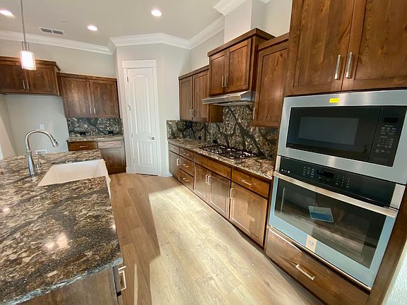 5th image of 19336 Hollow Ln