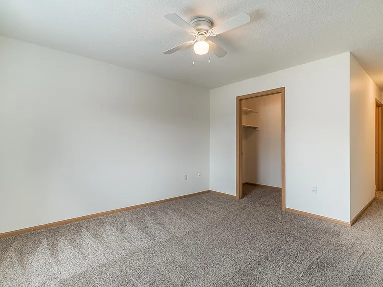 Northbrook Apartments — Photo 249