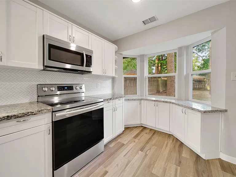 14719 Cedar Point Dr — Photo 11