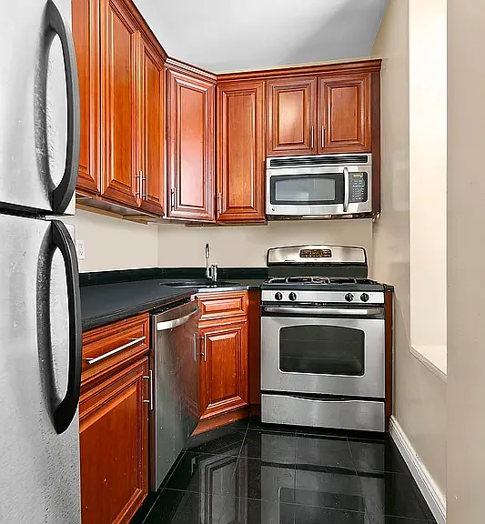 150 W 47th St #12B — Photo 3