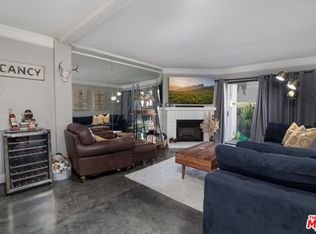 21500 Califa St UNIT 94, Woodland Hills, CA 91367