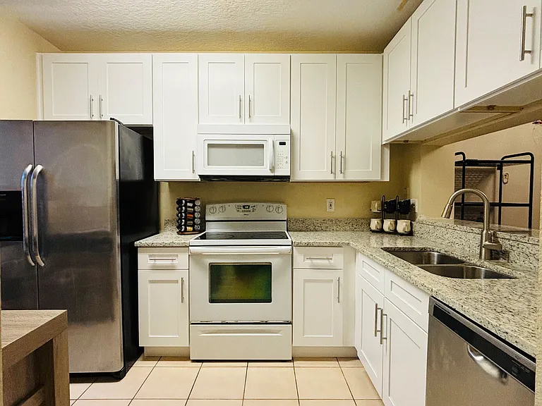 2865 Woodlands Park Ct — Photo 4