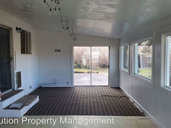2nd image of 1022 Lombardy St