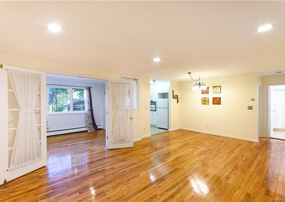 1st image of 150 N Broadway APT 1D