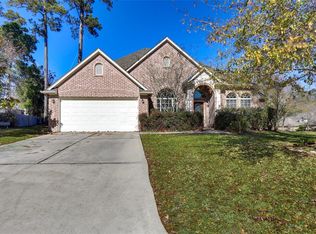3010 Lake Island Dr, Montgomery, TX 77356