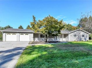 28 Hillside Rd, Slate Hill, NY 10973