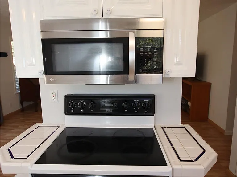 30208 E Geneva Dr — Photo 24