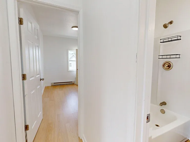 2550 Elyria Ave — Photo 62