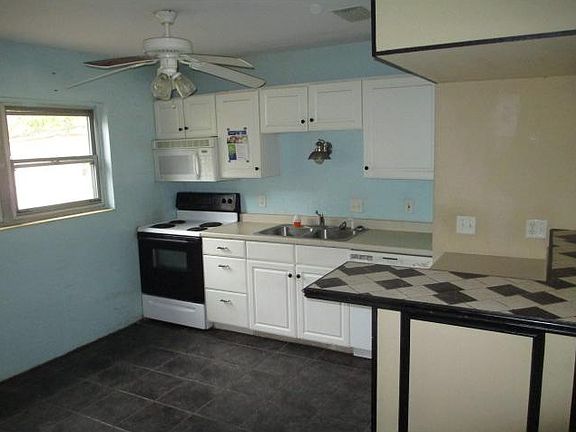 3rd image of 1826 42nd Ave