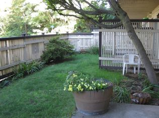 922 Glennwood Ave NE APT 1, Renton, WA 98056