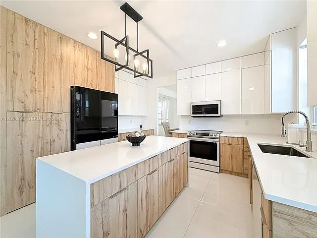 1598 Sandpiper Cir — Photo 10